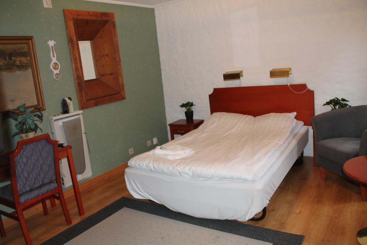 Hotell Mikaelsgarden Vårgårda Szoba fotó