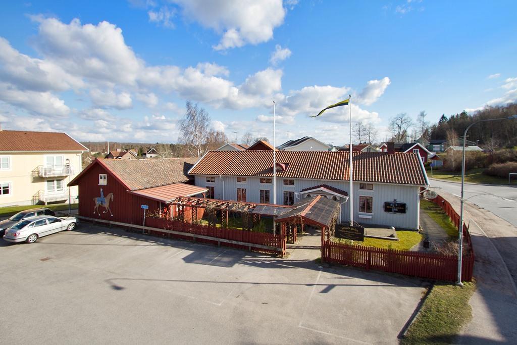 Hotell Mikaelsgarden Vårgårda Kültér fotó
